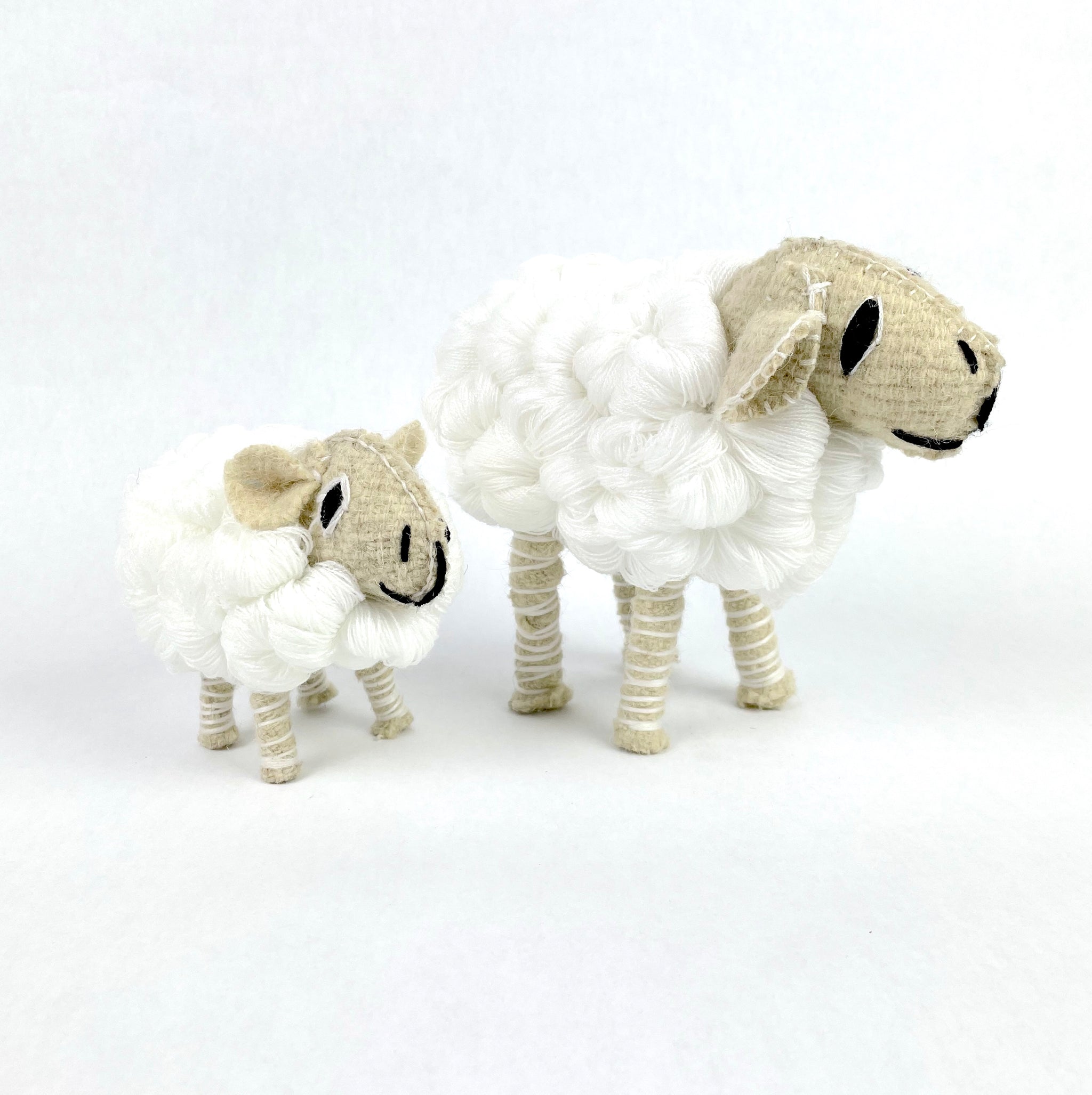Mama & Baby White Sheep  (1pr)