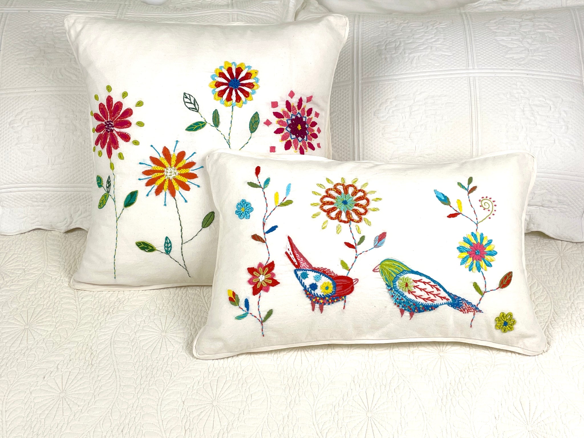 Tulipan Floral Pillow Covers